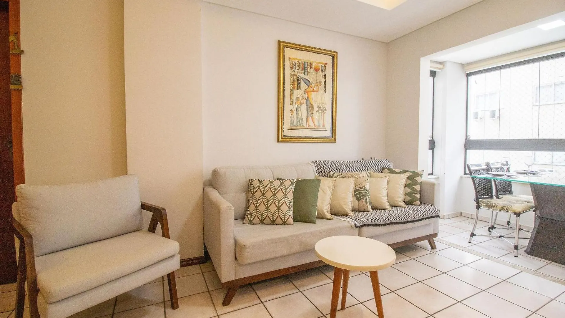 Bk83 - 2 Dorm Climatizados, Garagem, Prox Calcadao Daire Balneario Camboriu