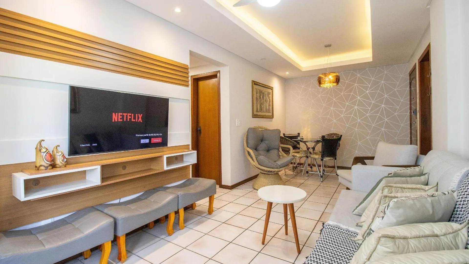 Bk83 - 2 Dorm Climatizados, Garagem, Prox Calcadao Daire Balneario Camboriu