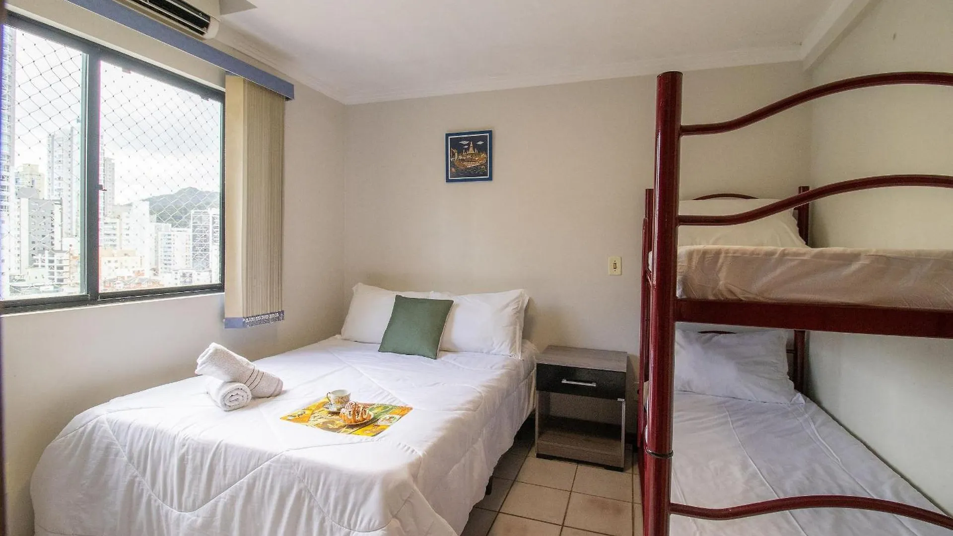 Bk83 - 2 Dorm Climatizados, Garagem, Prox Calcadao Daire Balneario Camboriu